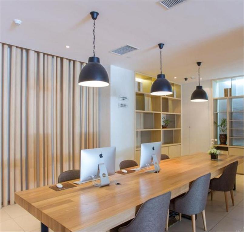 Ji Hotel Xianggang Middle Road Qingdao Exteriör bild